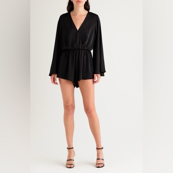 Steve Madden Pants - Steve Madden Farrah Long Sleeve Charmeuse Black Romper Women’s Medium